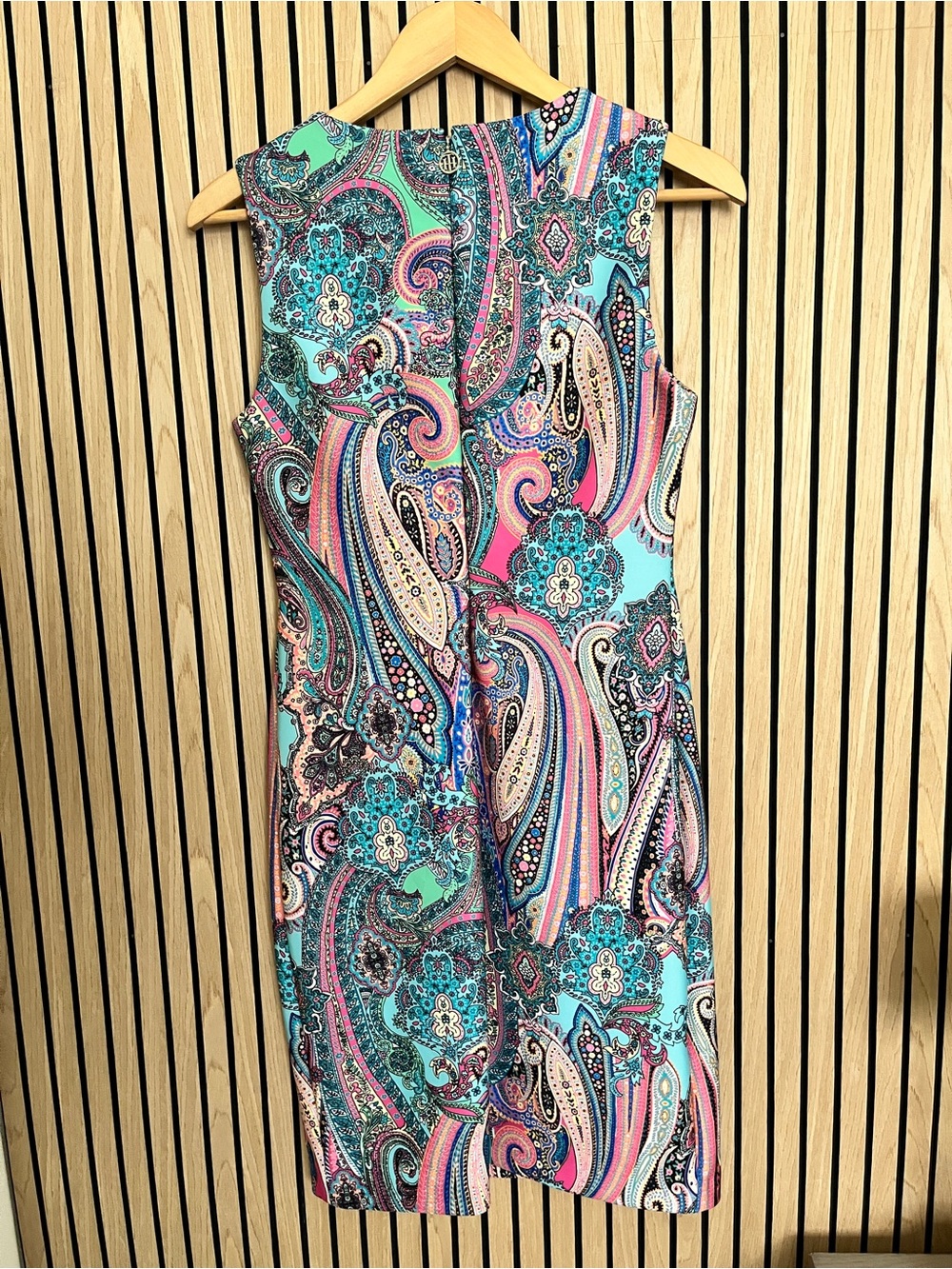 Tommy Hilfiger Teal & Pink Paisley Sleeveless Midi Dress - Picture 2 of 5